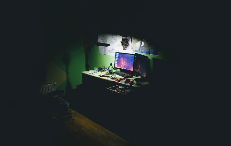 computer in the dark