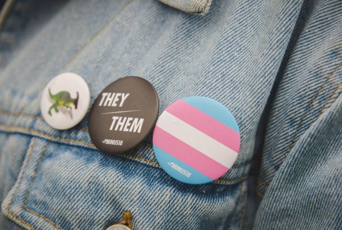 pronoun badges