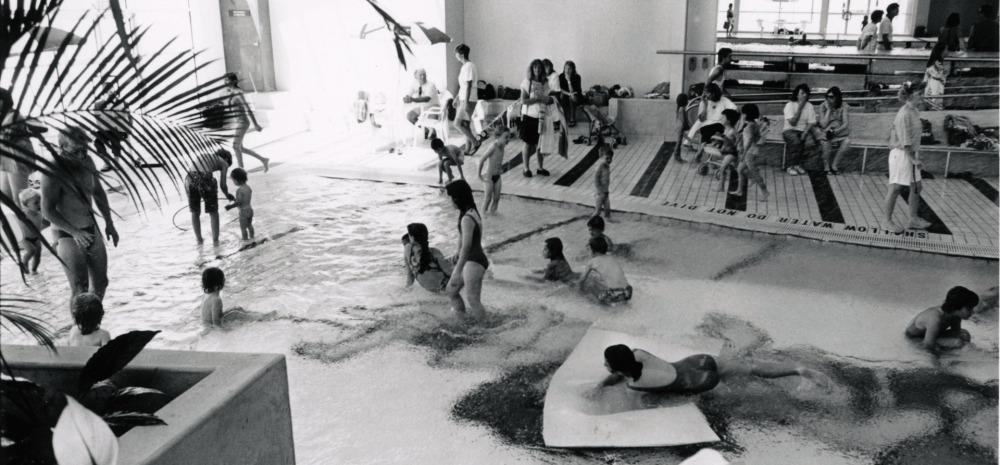 Black and white image of Dandenong Oasis